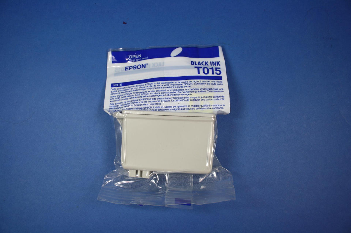 EPSON T015 Tintenpatrone in Farbe black